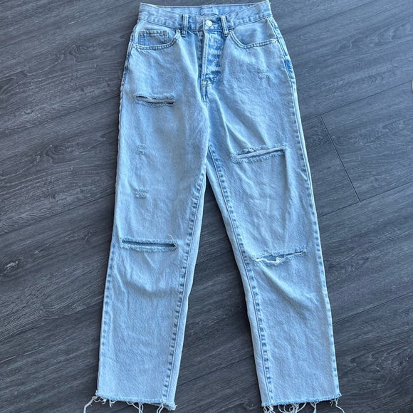 Distressed Mom Jeans - Picture 7 of 9